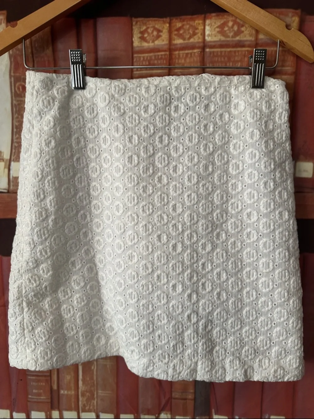 Cynthia Steffe Erica White Cotton Eyelet Mini Skirt Size 2